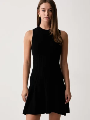 Armani Exchange sukienka z wiskozą czarny