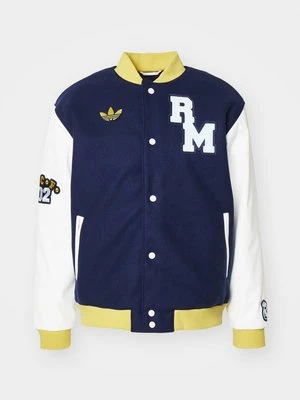 Artykuły klubowe adidas Originals