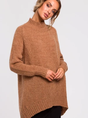 Asymetryczny sweter z półgolfem - kamelowy Merg