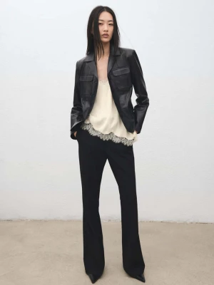 Zdjęcie produktu Asymetryczny top bieliźniany z koronką kremowy / écru - Kobieta - - MANGO