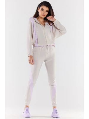 Awama Spodnie dresowe w kolorze beżowo-fioletowym rozmiar: M