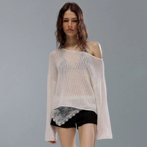 Ażurowy sweter typu crochet kremowy House