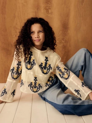 Ażurowy sweter z haftowanymi detalami kremowy / écru - Dzieci - lata - MANGO KIDS