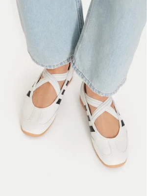 Baleriny adidas Barreda Mary Jane Shoes Junior JP6736 Biały