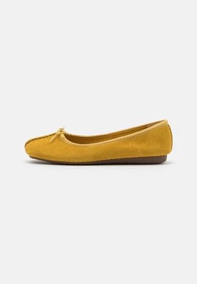 Baleriny Clarks