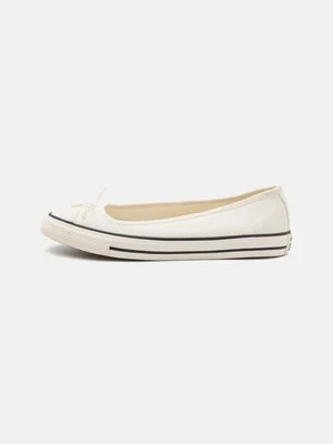 Klasyczne baleriny Converse mleczny