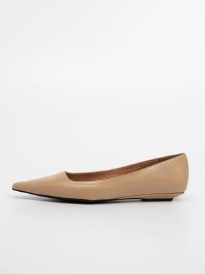 Klasyczne baleriny Jeffrey Campbell