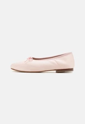 Baleriny Mansur Gavriel