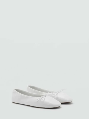 Baleriny skórzane z kokardką biały - Kobieta - - MANGO
