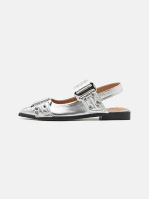Baleriny z odkrytą piętą Steve Madden