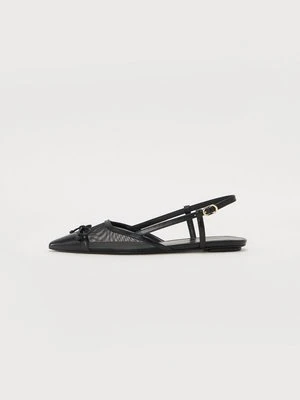 Baleriny Stuart Weitzman