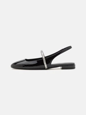 Baleriny Stuart Weitzman