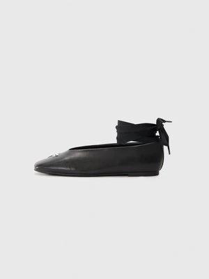 Klasyczne baleriny Tommy Jeans