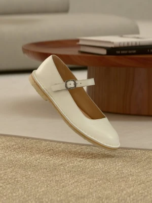 Baleriny z zapięciem Clarks biały