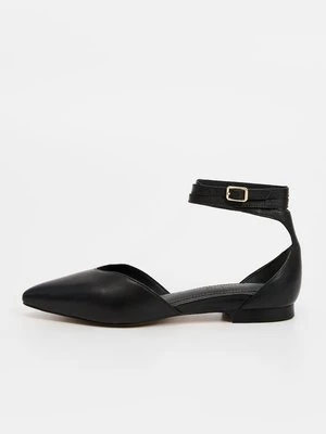 Baleriny z zapięciem Copenhagen Shoes