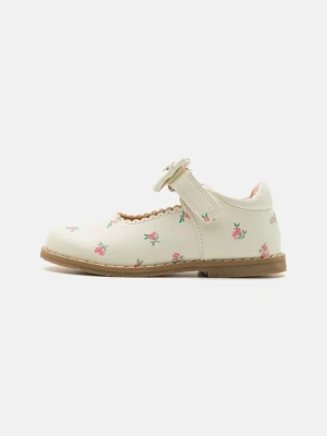 Baleriny z zapięciem Friboo By Zalando biały