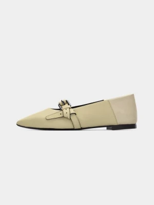 Baleriny z zapięciem MOSCHINO beżowy