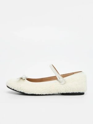 Baleriny z zapięciem N°21