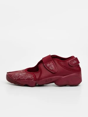 Baleriny z zapięciem Nike Sportswear