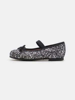 Baleriny z zapięciem Pretty Ballerinas