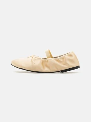 Baleriny z zapięciem Proenza Schouler
