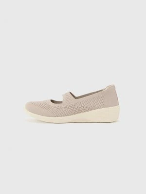 Baleriny z zapięciem Skechers