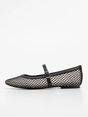 Baleriny z zapięciem Steve Madden