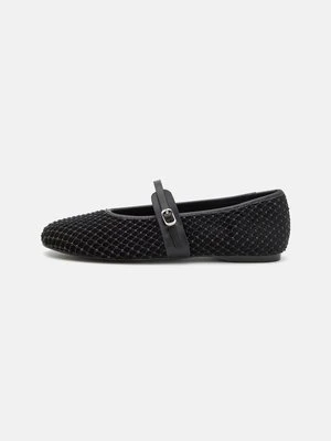 Baleriny z zapięciem Steve Madden czarny