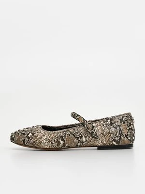 Baleriny z zapięciem Steve Madden