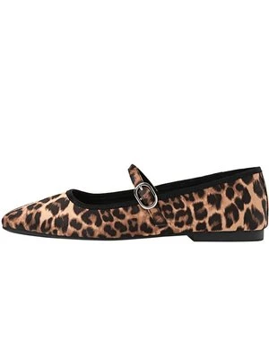 Baleriny z zapięciem Stradivarius