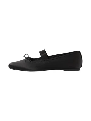 Baleriny z zapięciem Stradivarius czarny
