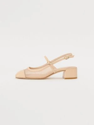 Baleriny z zapięciem Stuart Weitzman