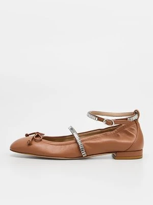 Baleriny z zapięciem Stuart Weitzman