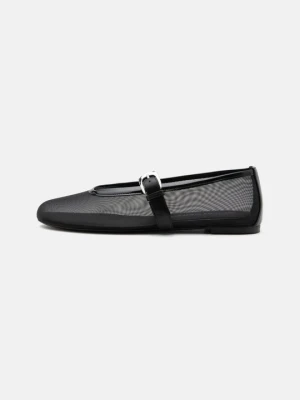 Baleriny z zapięciem Stuart Weitzman czarny