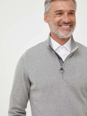 Barbour sweter bawełniany kolor szary z półgolfem MKN1074