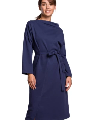 Bawełniana sukienka dzianinowa z paskiem asymetryczny dekolt niebieska Be Active