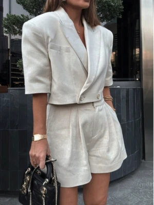 Bawełniane krótkie spodenki  DIONE - beżowe  magmac 