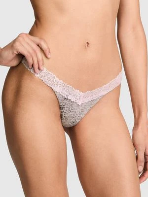 Bawełniane stringi z koronkowym wykończeniem Victoria's Secret