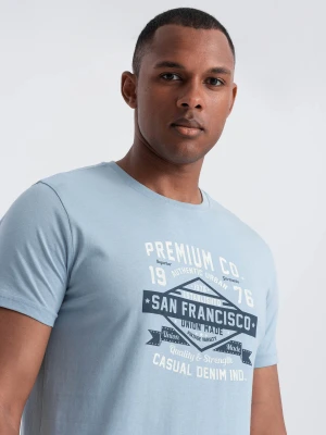 Bawełniany męski t-shirt z nadrukiem San Francisco – błękitny V1 - Rozmiar: S Ombre Clothing