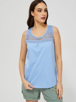Bawełniany t-shirt damski z ażurowym wzorem - niebieska Moodo
