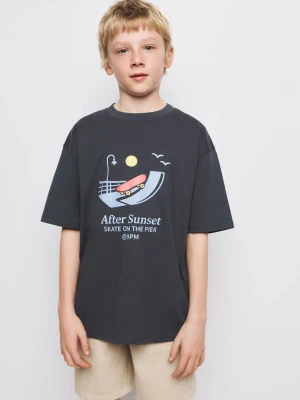 Zdjęcie produktu Bawełniany wzorzysty t-shirt antracytowy - Dzieci - lata - MANGO KIDS
