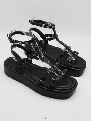 Bellucci Sandały w kolorze czarnym na obcasie rozmiar: 40