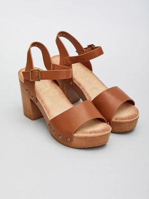 Bellucci Sandały w kolorze jasnobrązowym rozmiar: 39