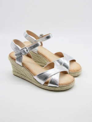 Bellucci Sandały w kolorze srebrnym na koturnie rozmiar: 40