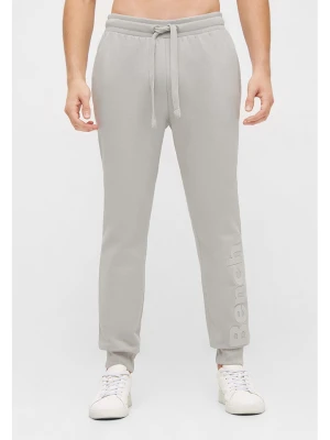 Bench Spodnie dresowe "Paxton" w kolorze szarym rozmiar: 54