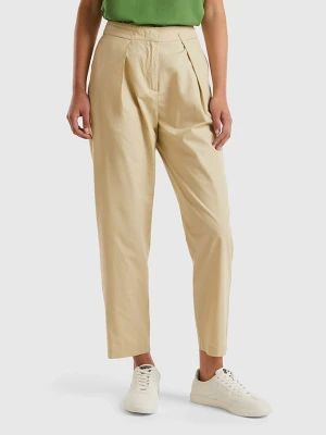 Benetton Spodnie w kolorze beżowym rozmiar: 36