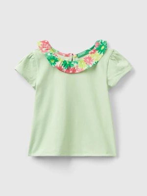 Benetton, T-shirt With Floral Collar, size 82, Light Green, Kids United Colors of Benetton