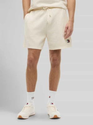 Bermudy o kroju regular fit z czystej bawełny z delikatną fakturą Tommy Jeans Piaskowy
