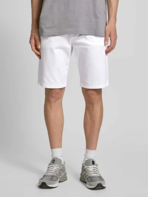 Bermudy o kroju regular fit z wpuszczanymi kieszeniami model ‘IBOWIE’ jack & jones