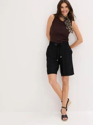 Bermudy z wiskozy z wiązanym paskiem bonprix